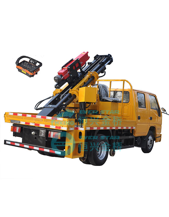 護(hù)欄搶修車